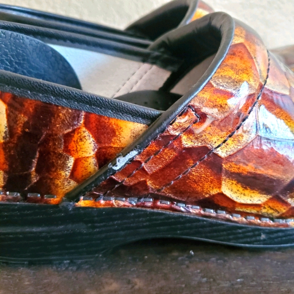 EUC Dansko Clogs - Picture 7 of 8